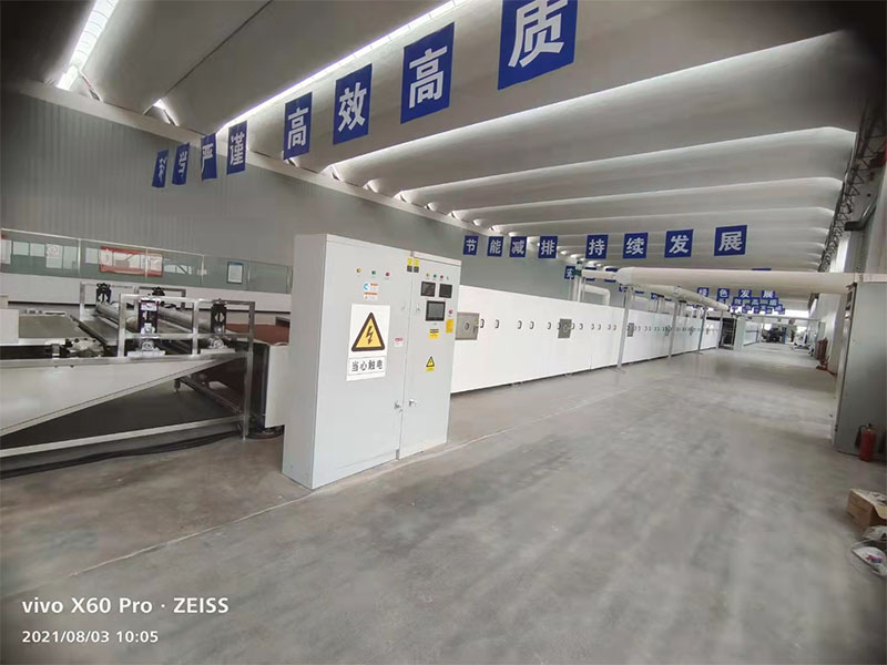 微波設(shè)備廠房展示